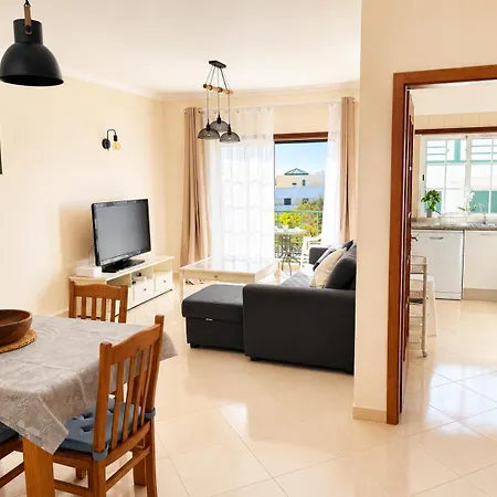 Dolly Monte - With Ocean View Apartment